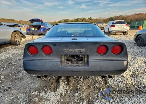 1985 Chevrolet Corvette из США, поврежденный, VIN 1G1YY0782F5131491